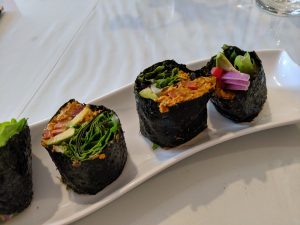 sushi rolls with veggies